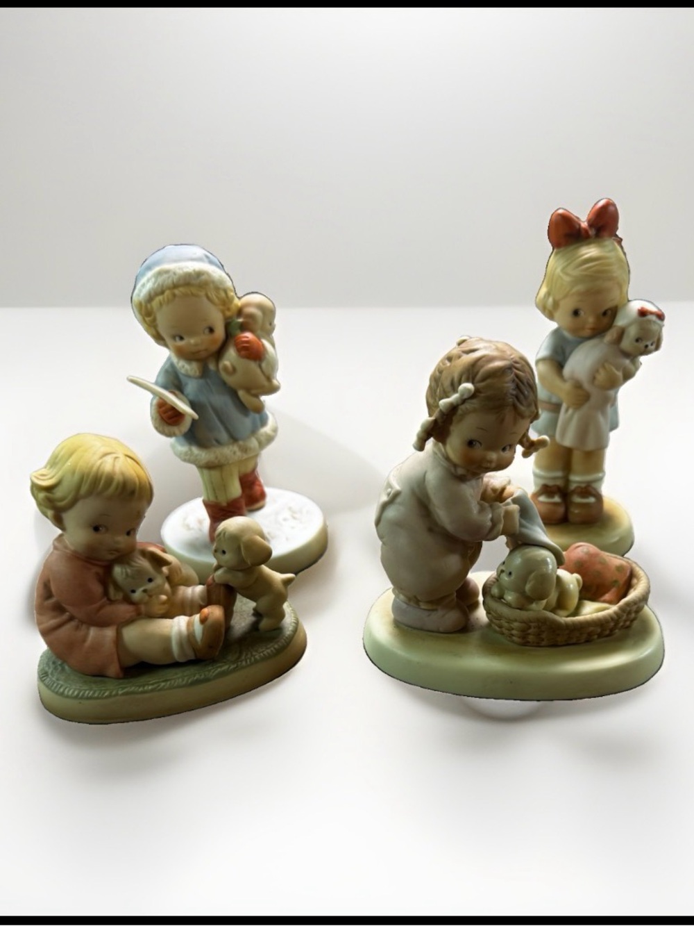 Vintage Memories Of Yesterday Porcelain Figurines Lot Of (4) By Lucie Attwell